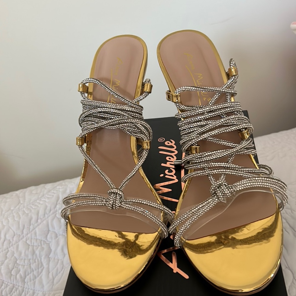 Anne Michelle Heels